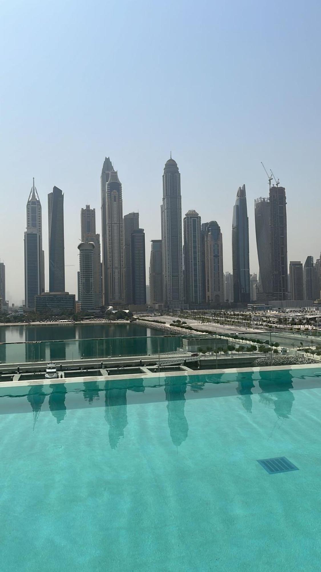 Silkhaus Palm View 1Bdr With Private Beach In Emaar Beachfront Dubái Exterior foto