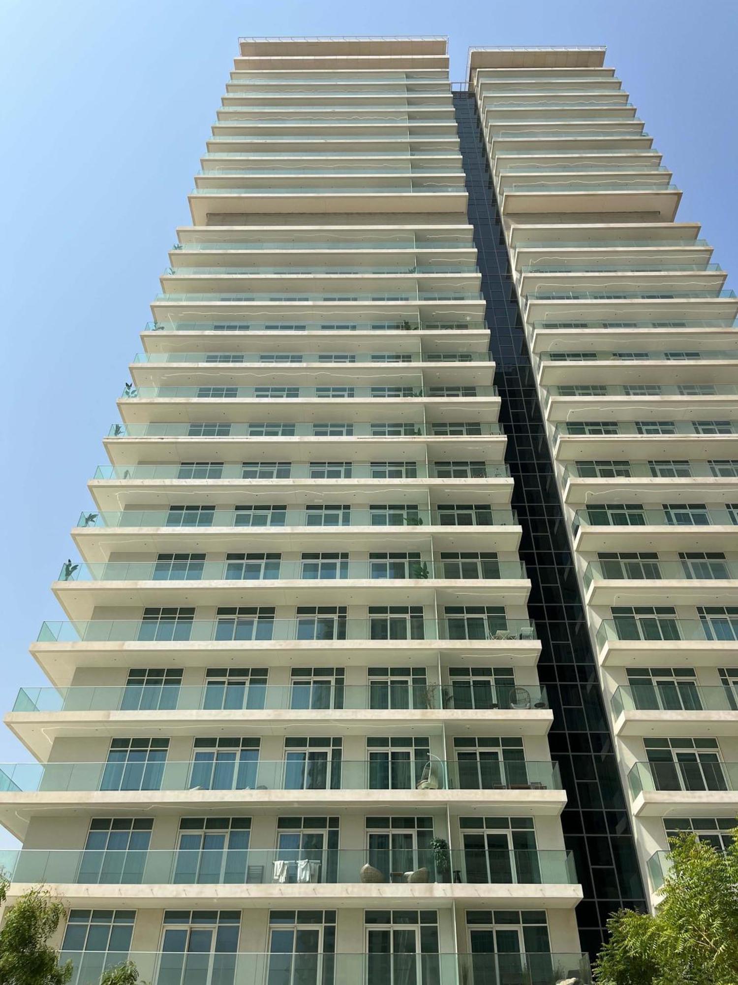 Silkhaus Palm View 1Bdr With Private Beach In Emaar Beachfront Dubái Exterior foto